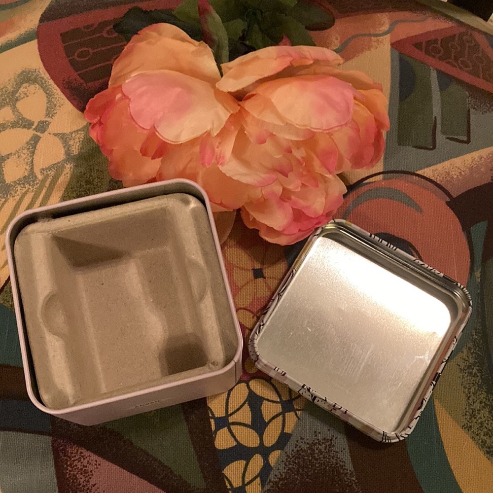 NWOT FOSSIL Metal Watch Box/Tin - Picture 5 of 8